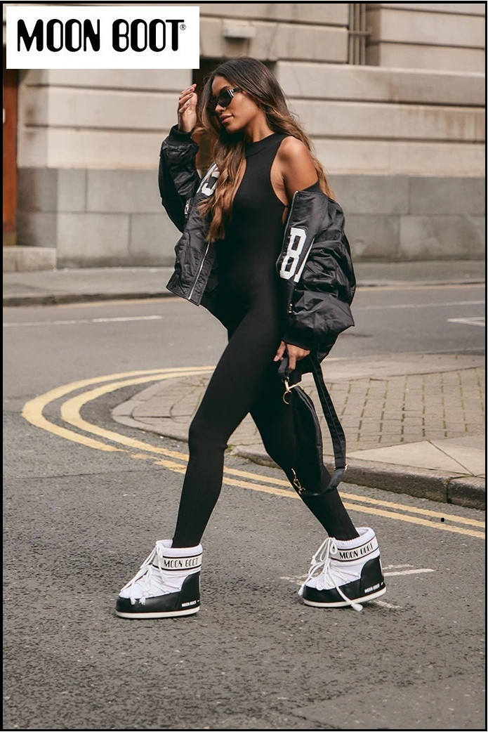 CLASSIC LOW 2 WHITE MOON BOOT