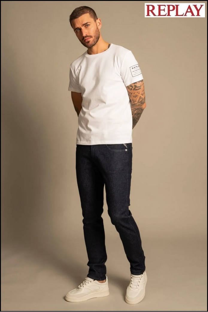 CAMISETA BLANCA CON ESTAMPADO MANGA REPLAY