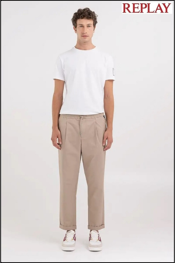 PANTALÓN BEIG JOGGER DE SARGA REPLAY