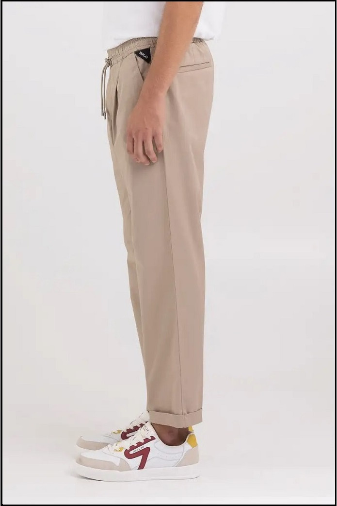 PANTALÓN BEIG JOGGER DE SARGA REPLAY