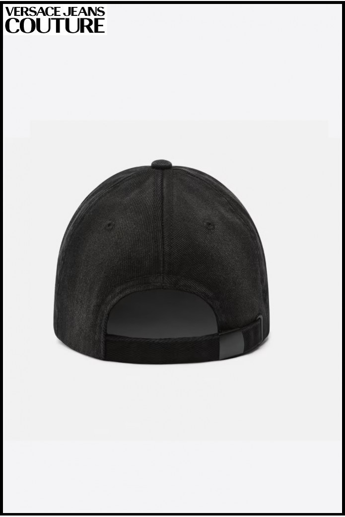 GORRA BÉISBOL LOGOTIPO GÓTICO VERSACE JEANS COUTURE