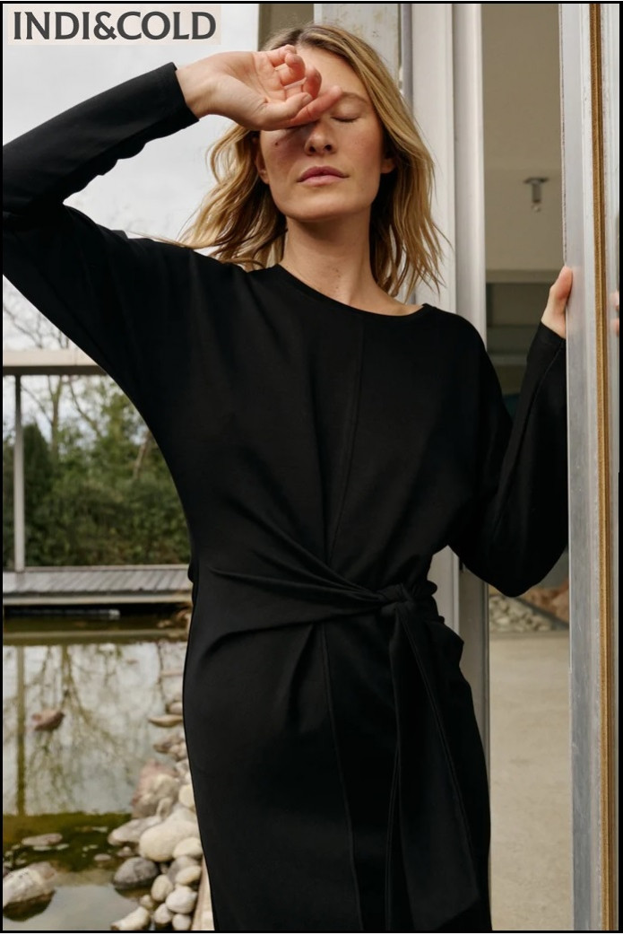 VESTIDO PUNTO ANUDADO NEGRO INDI&COLD
