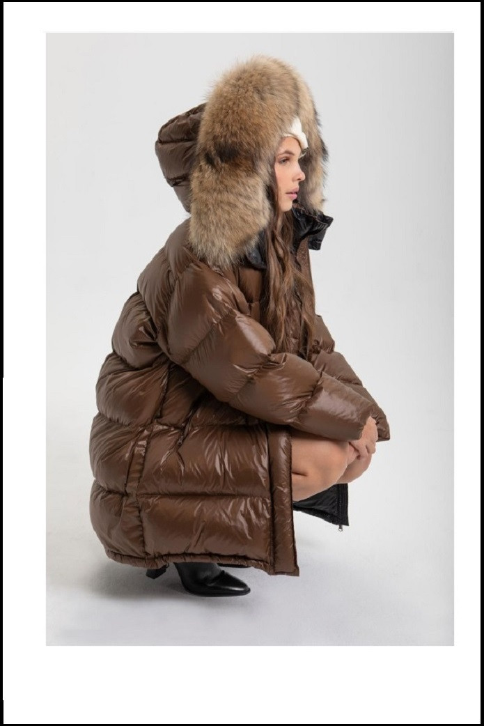 PLUMAS LARGO OVERSIZE MARRÓN HIGHLY PREPPY