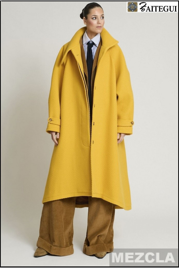 ABRIGO TUTI AMARILLO ZAITEGUI