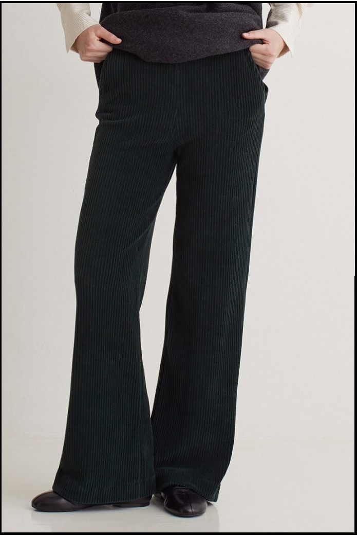 PANTALÓN ANCHO PANA VERDE YERSE