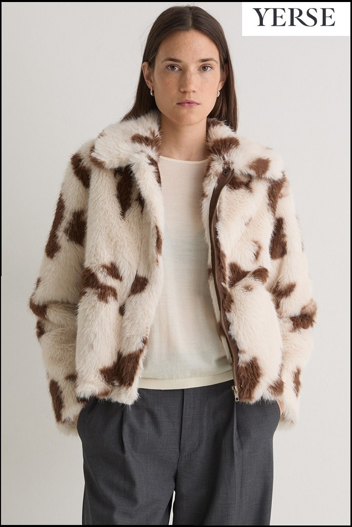 ABRIGO CORTO EFECTO PRINT VACA YERSE