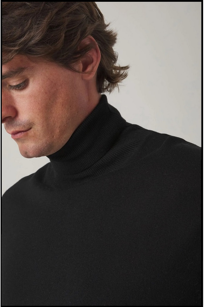 JERSEY TURTLE NECK NEGRO SCOTTA