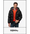 CHAQUETA ACOLCHADA NEGRA CON CAPUCHA SUPERDRY