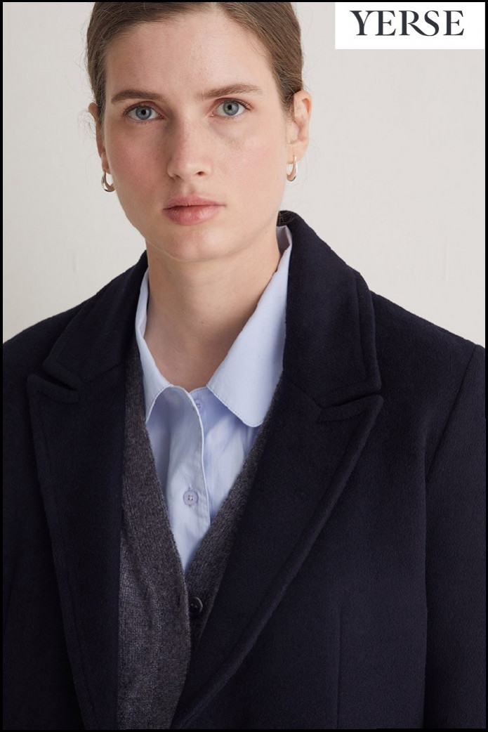 ABRIGO AZUL MARINO YERSE