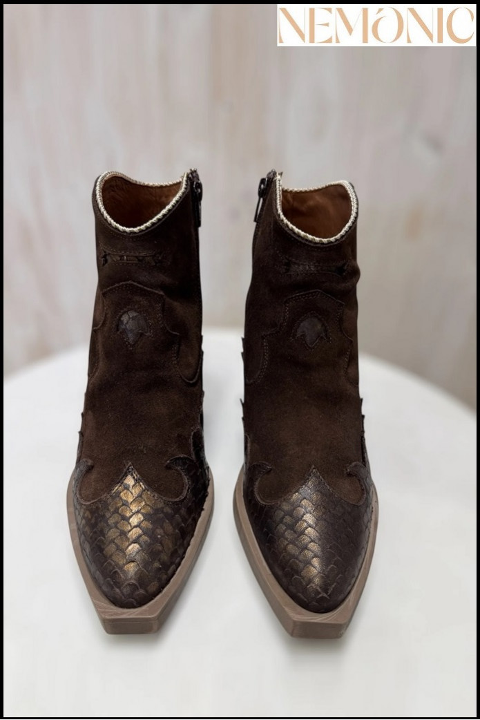 BOTA MARRÓN CHOCOLATE NEMONIC