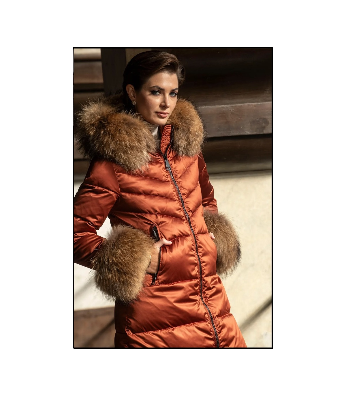 PLUMÍFERO LARGO MARRÓN LOCO LUXO