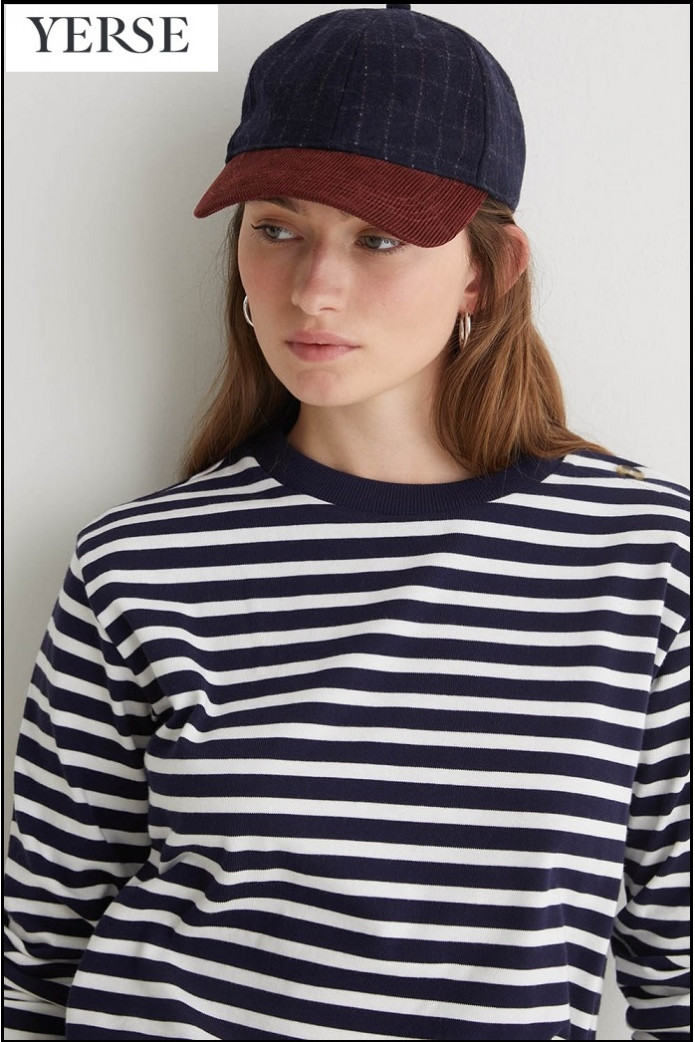 GORRA DE PANA Y FRANELA AZUL MARINO YERSE