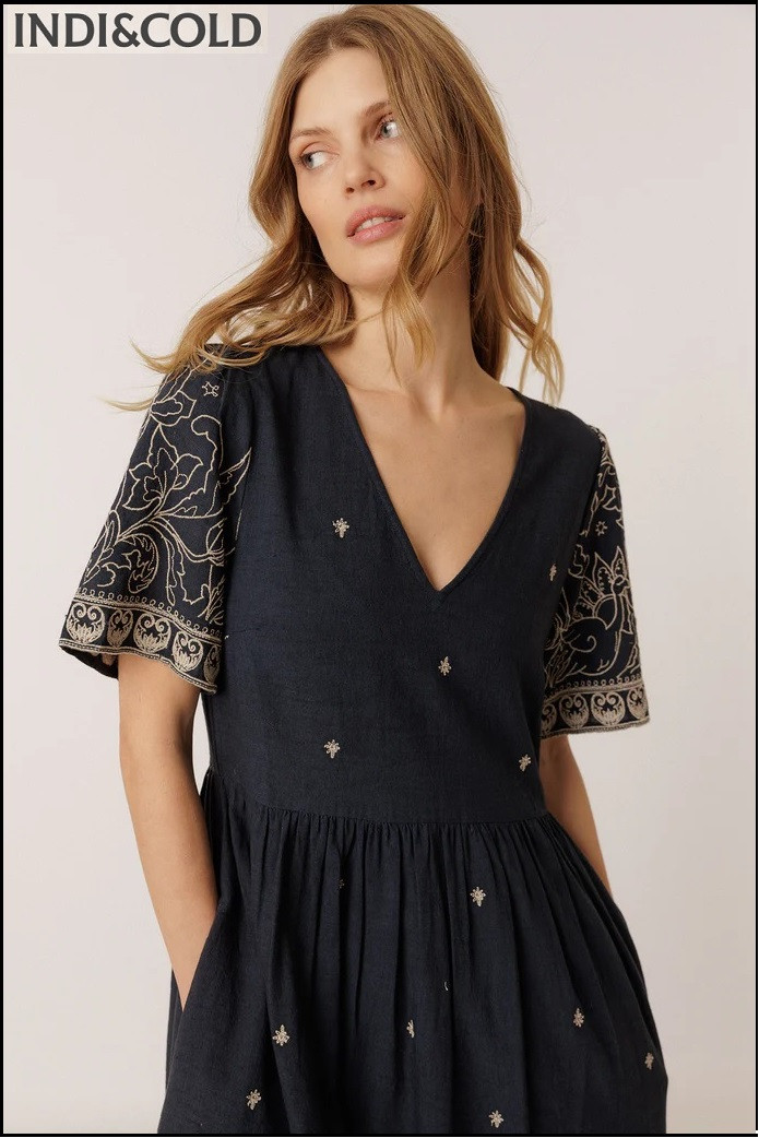 VESTIDO BORDADO INDI&COLD