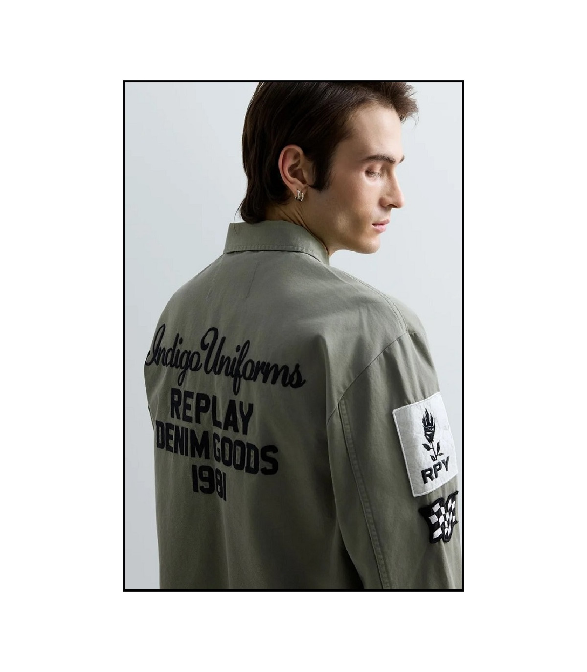 SOBRECAMISA CON PARCHE Y LOGOTIPO REPLAY