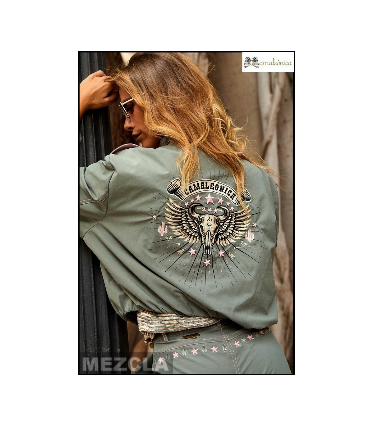 CAZADORA QUETZAL CAMALEÓNICA BY CAPRICHE