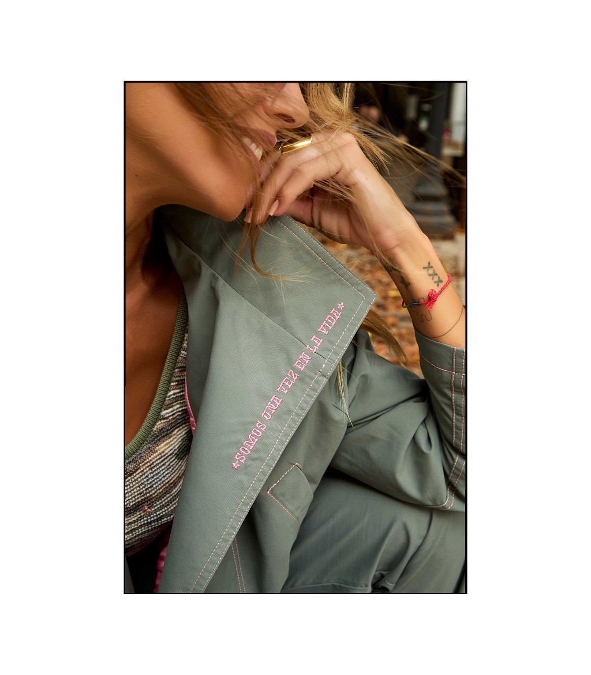 CAZADORA QUETZAL CAMALEÓNICA BY CAPRICHE