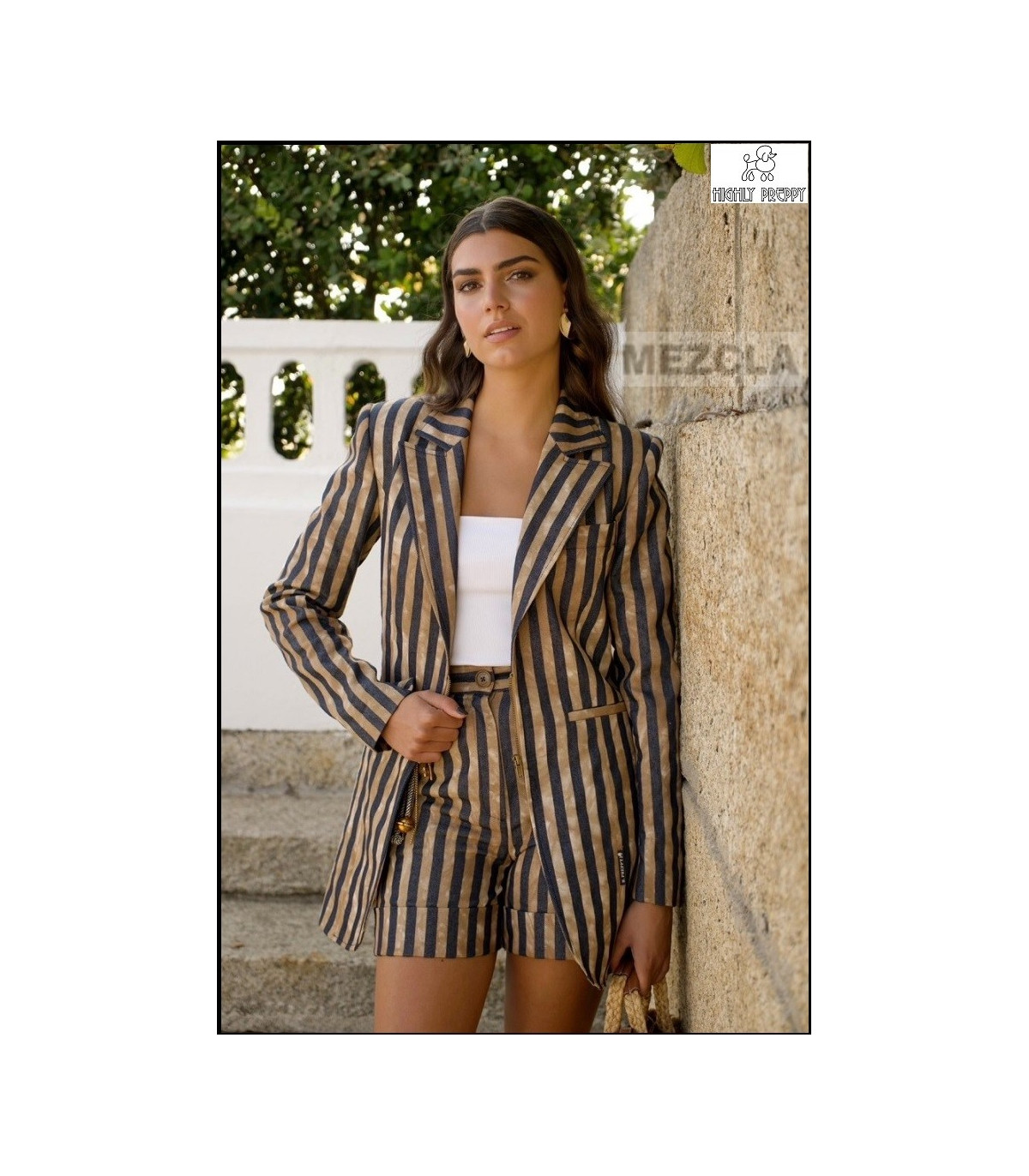 SHORT RAYA MARRÓN HIGHLY PREPPY