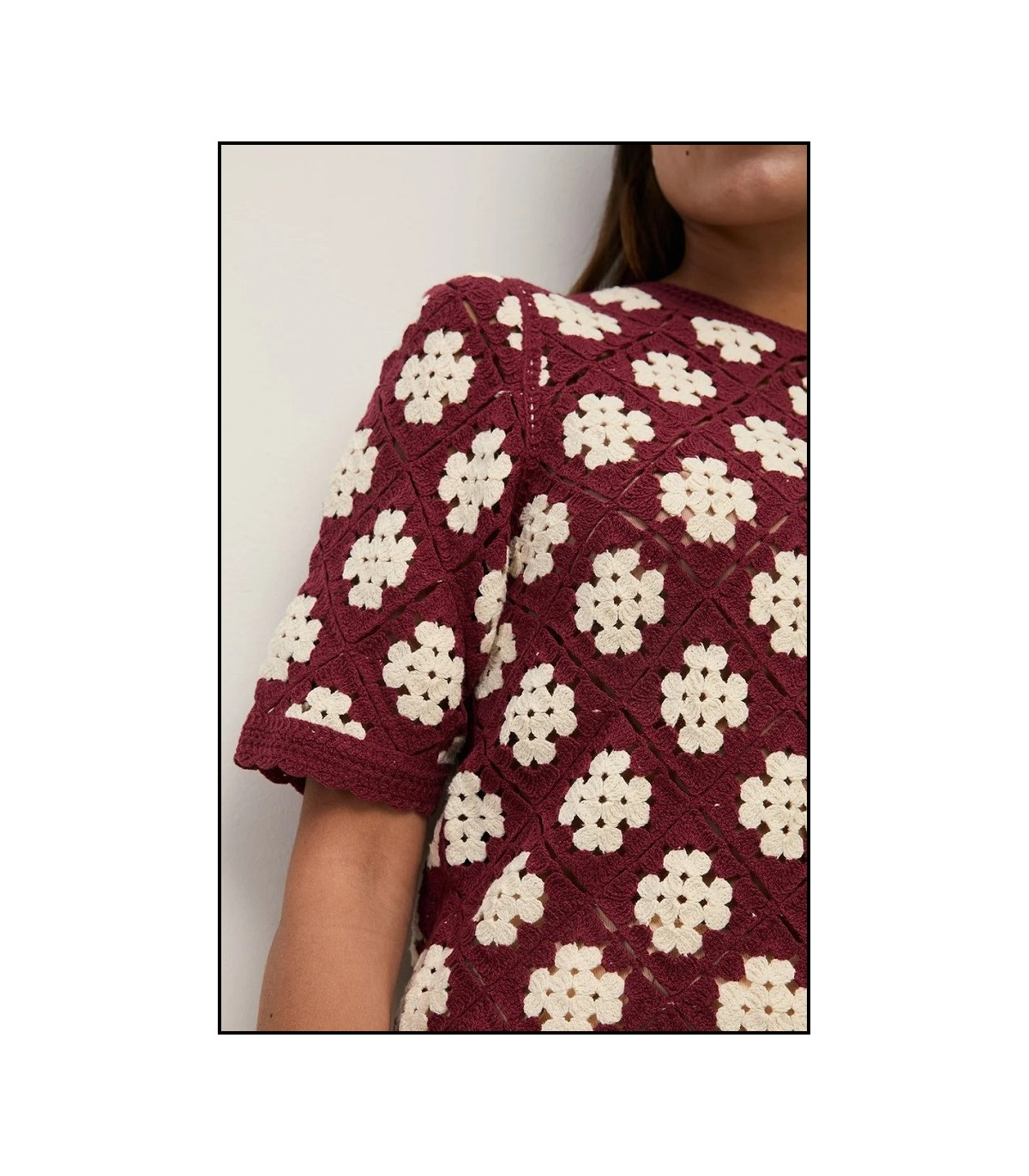 JERSEY EFECTO CROCHET FONDO FRAMBRUESA YERSE