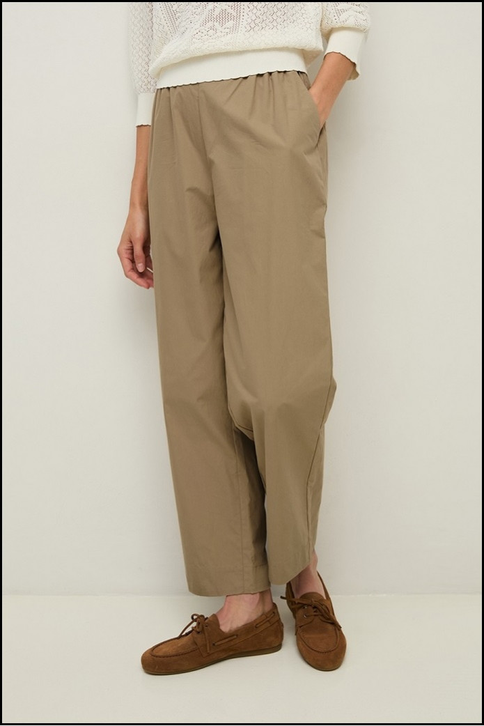 PANTALÓN RECTO POPELÍN GREEN YERSE