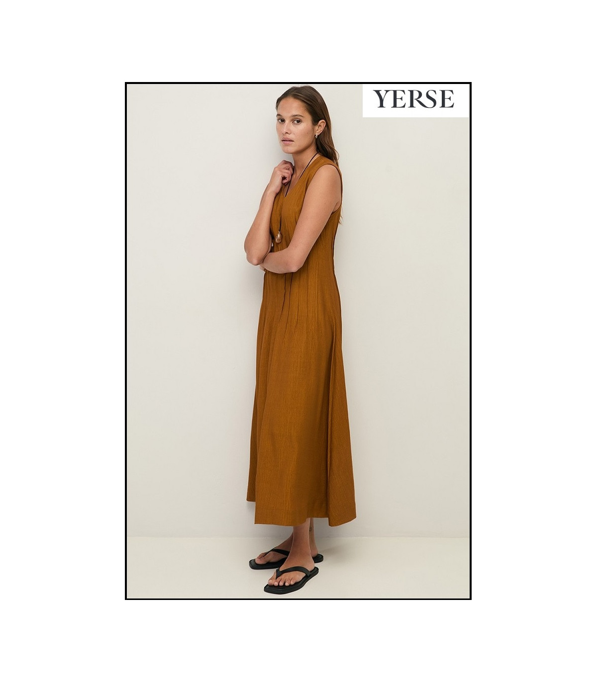 VESTIDO LARGO PLISADO YERSE