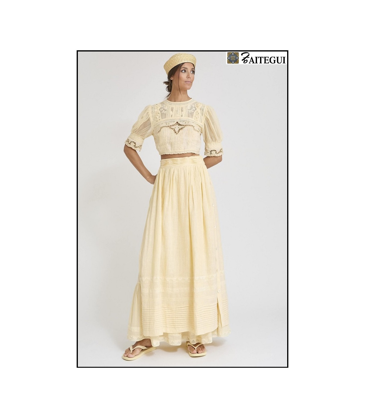 FALDA ANGELA ZAITEGUI