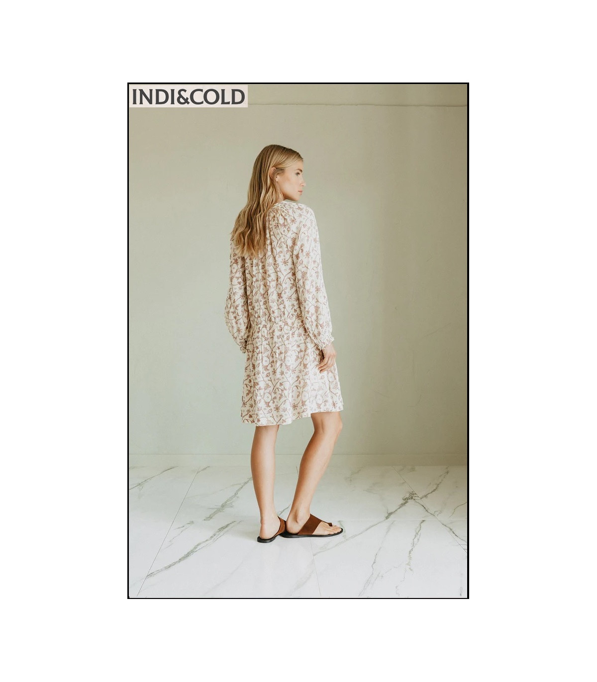 VESTIDO CORTO INDI&COLD