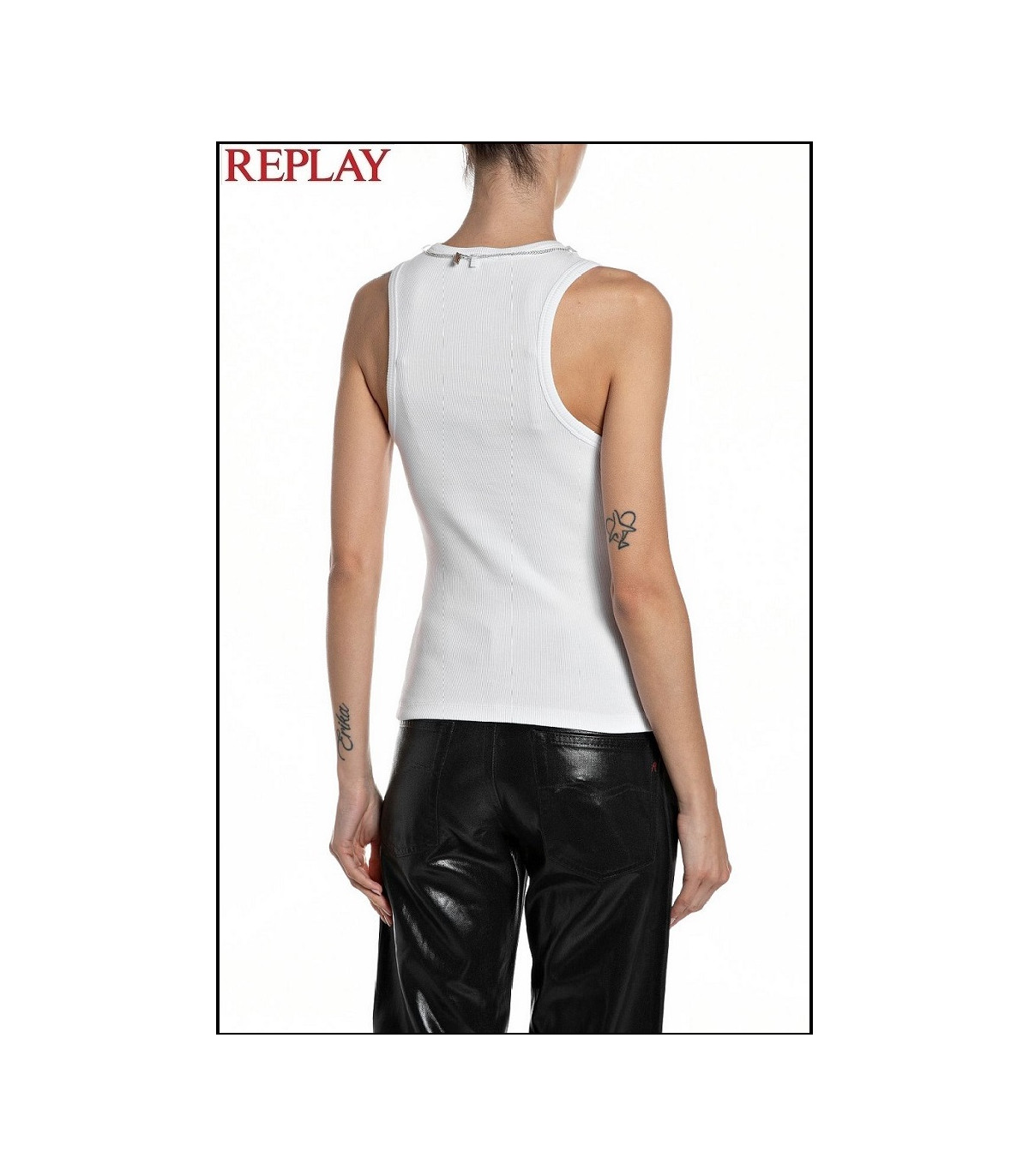 CAMISETA BLANCA CON COLLAR REPLAY