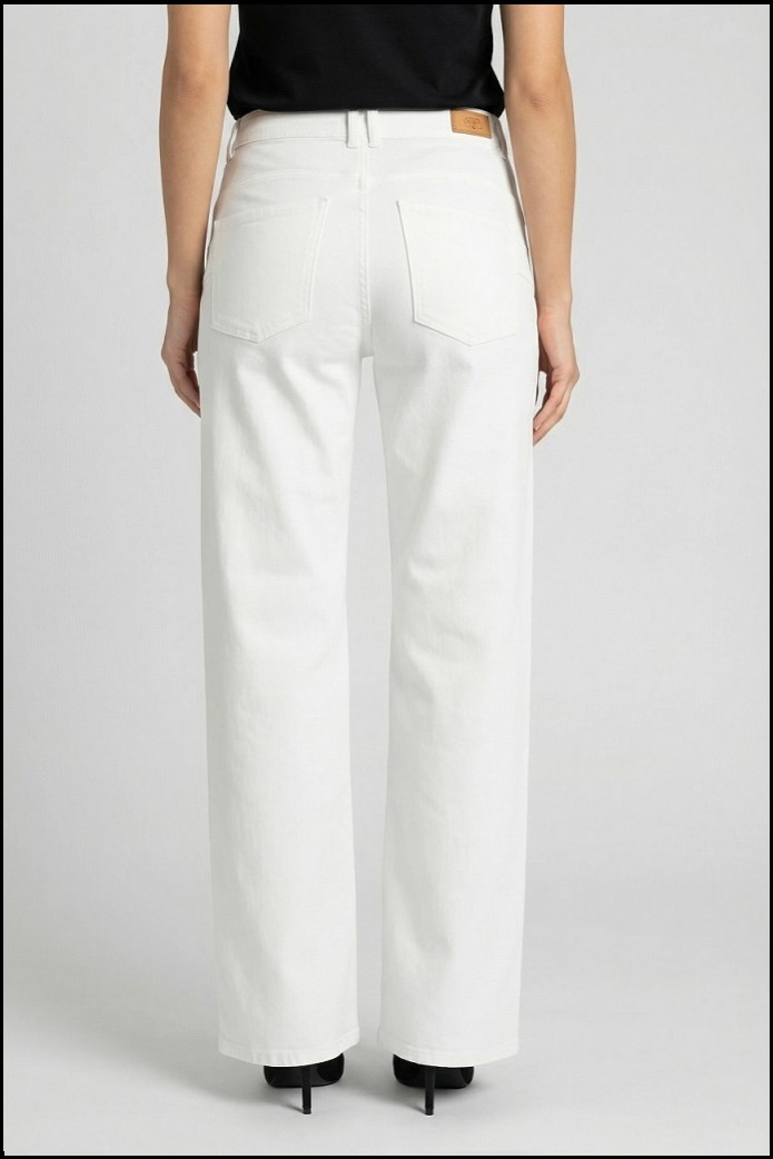 VAQUEROS BLANCOS ANCHOS LE TEMPS DE CERISES