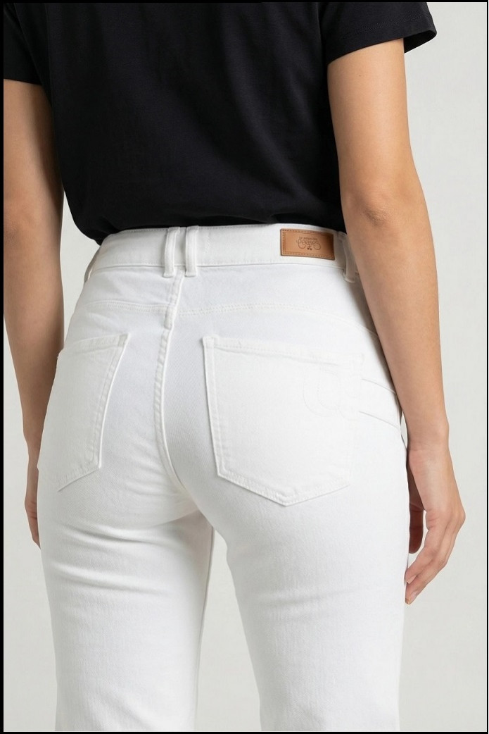 VAQUEROS BLANCOS ANCHOS LE TEMPS DE CERISES