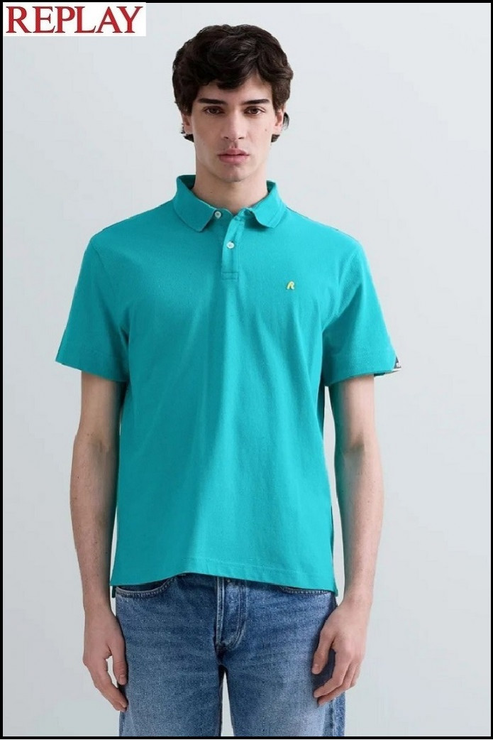 POLO DE PIQUÉ ELÁSTICO EMERALD CON BORDADO R REPLAY