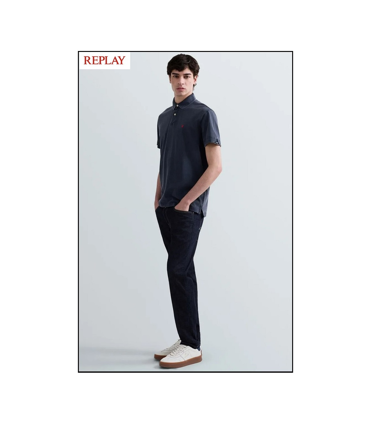 POLO DE PIQUÉ DE ALGODÓN AZUL OSCURO CON BORDADO R