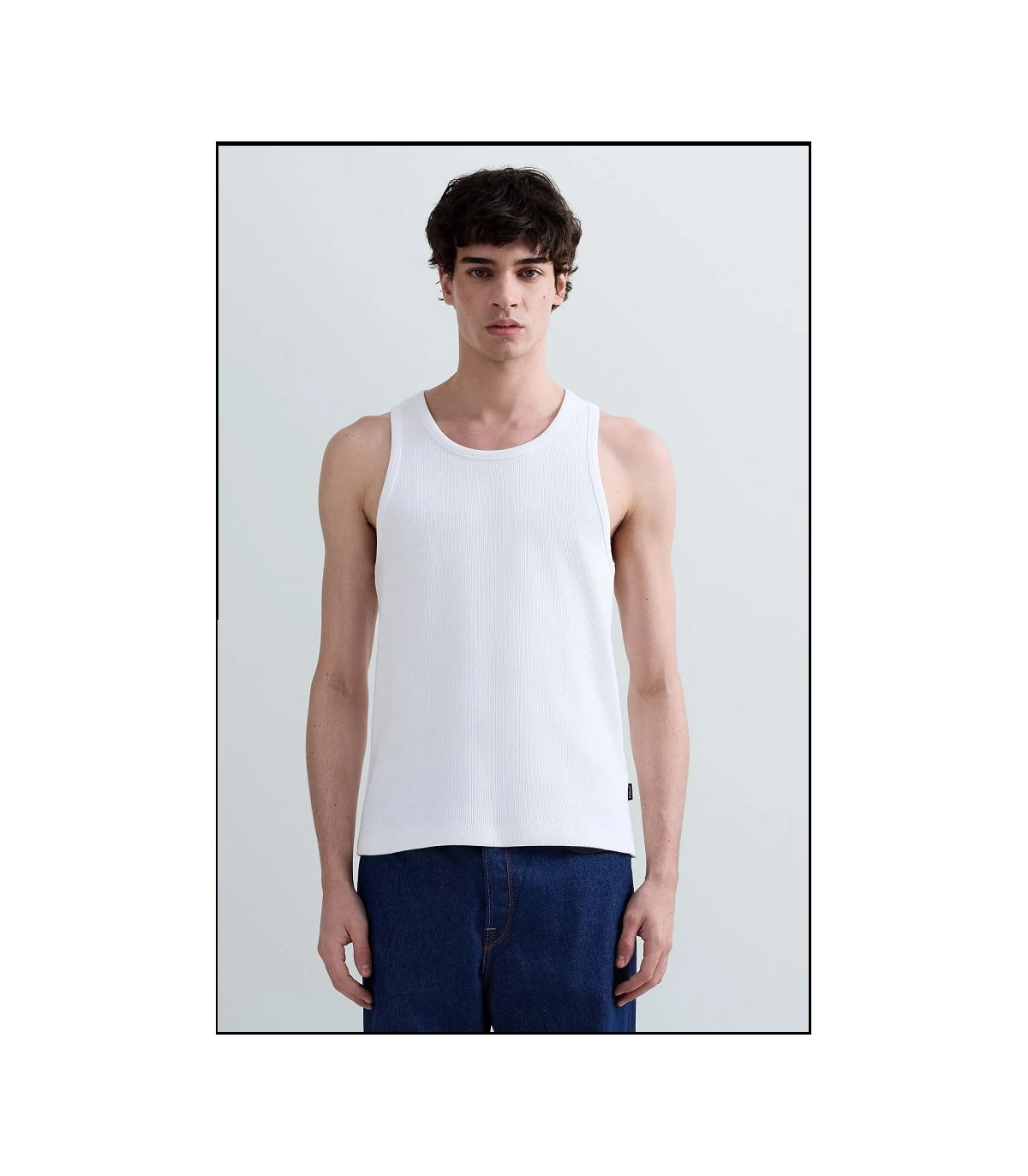 CAMISETA BLANCA SIN MANGAS DE ALGODÓN ACANALADO