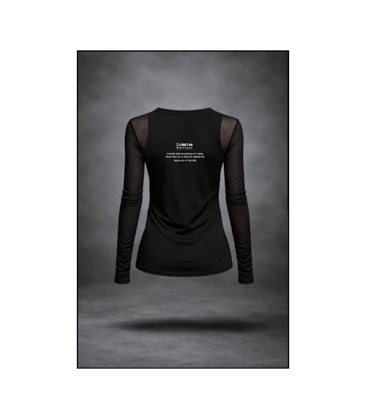 CAMISETA DE MUJER WHAT IS LOVE NEGRO LA SAL