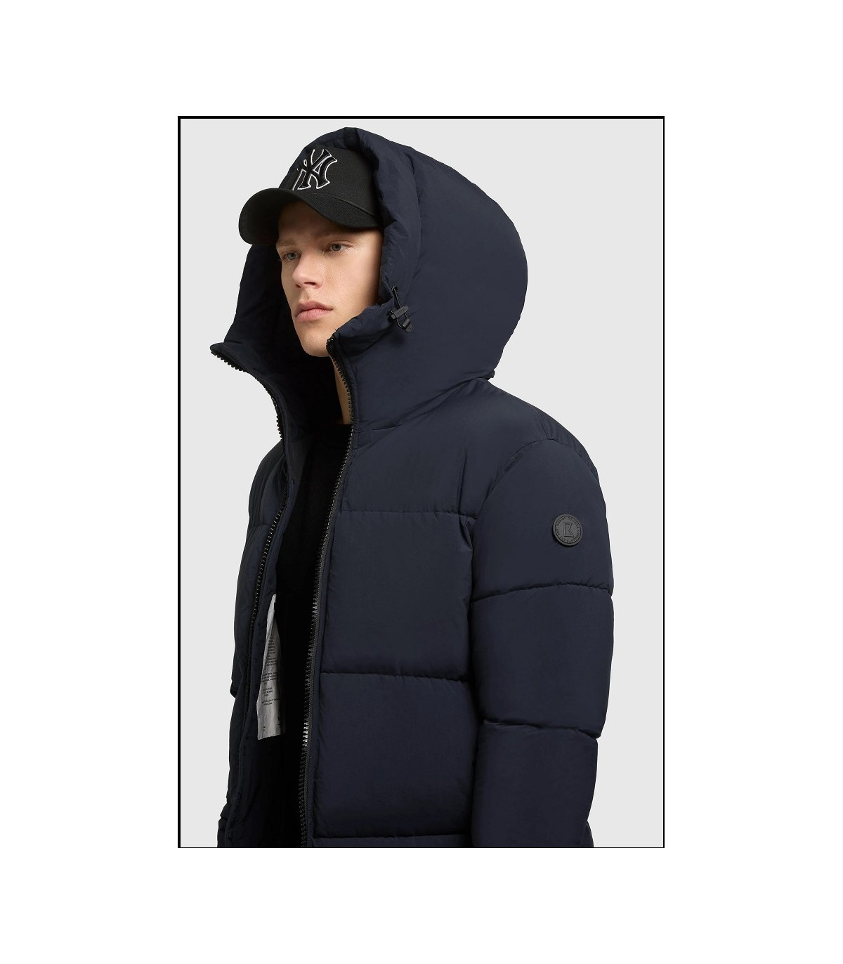 CHAQUETA LARGA GRIS OSCURO KHUJO