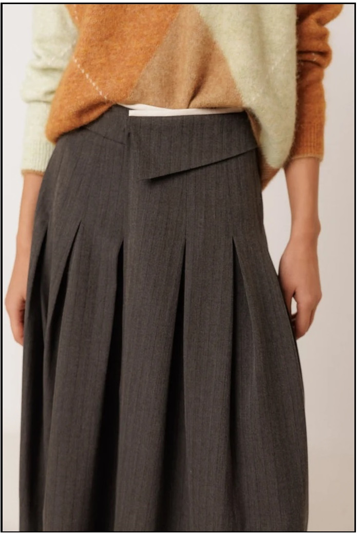 FALDA CRUZADA PLIEGUES INDI&COLD