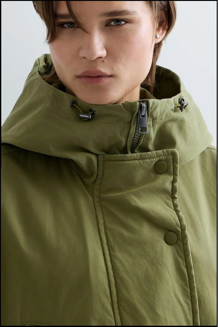 PARKA CON CAPUCHA DE MEZCLA DE ALGODÓN REPLAY