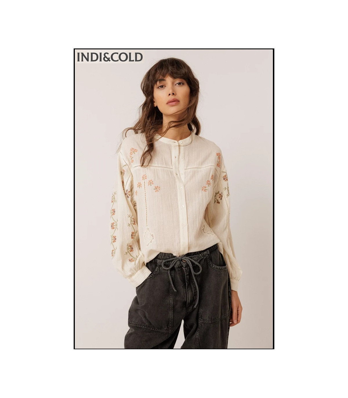 CAMISA BORDADA CON VOLUMEN CRUDO INDI&COLD