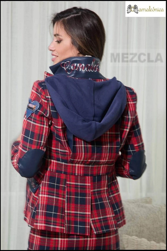 BLAZER TIMBERLYN CAMALEÓNICA BY CAPRICHE