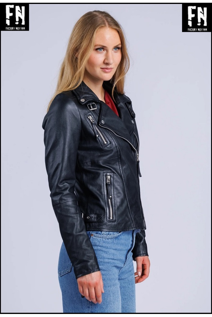 BIKER PRINCESSS NEGRA FREAKY NATION