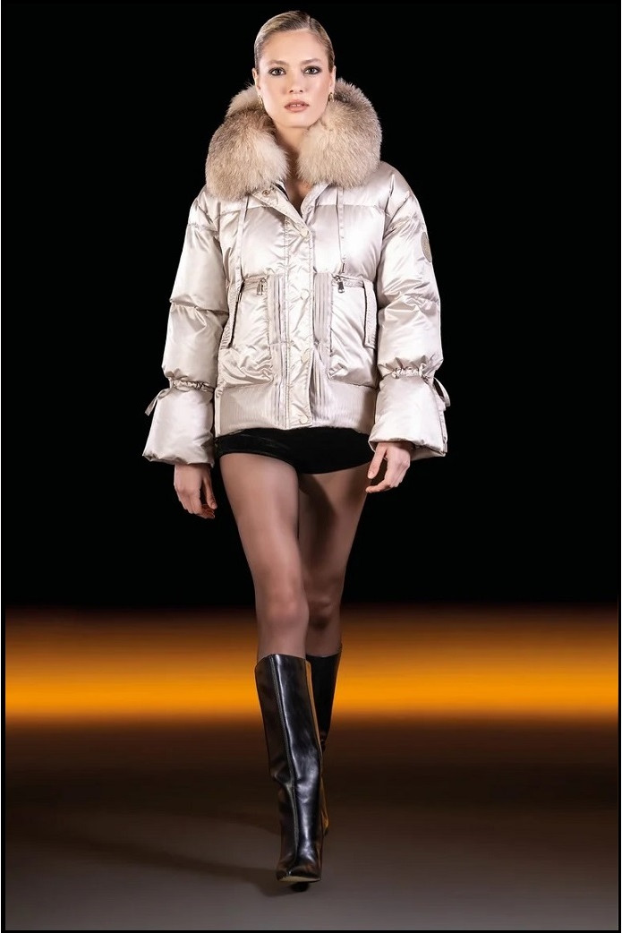 PLUMAS BEIGE LOCO LUXO