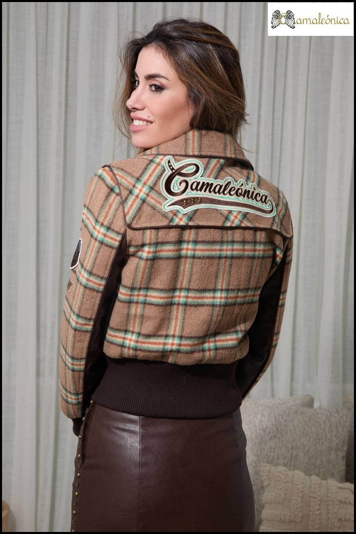 CHAQUETA WANDER CAMALEÓNICA BY CAPRICHE