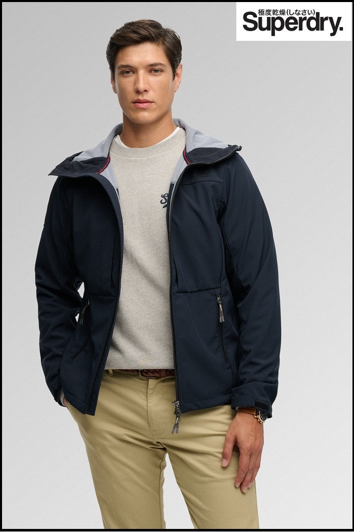 CHAQUETA AZUL TREKKER SOFTSHELL SUPERDRY