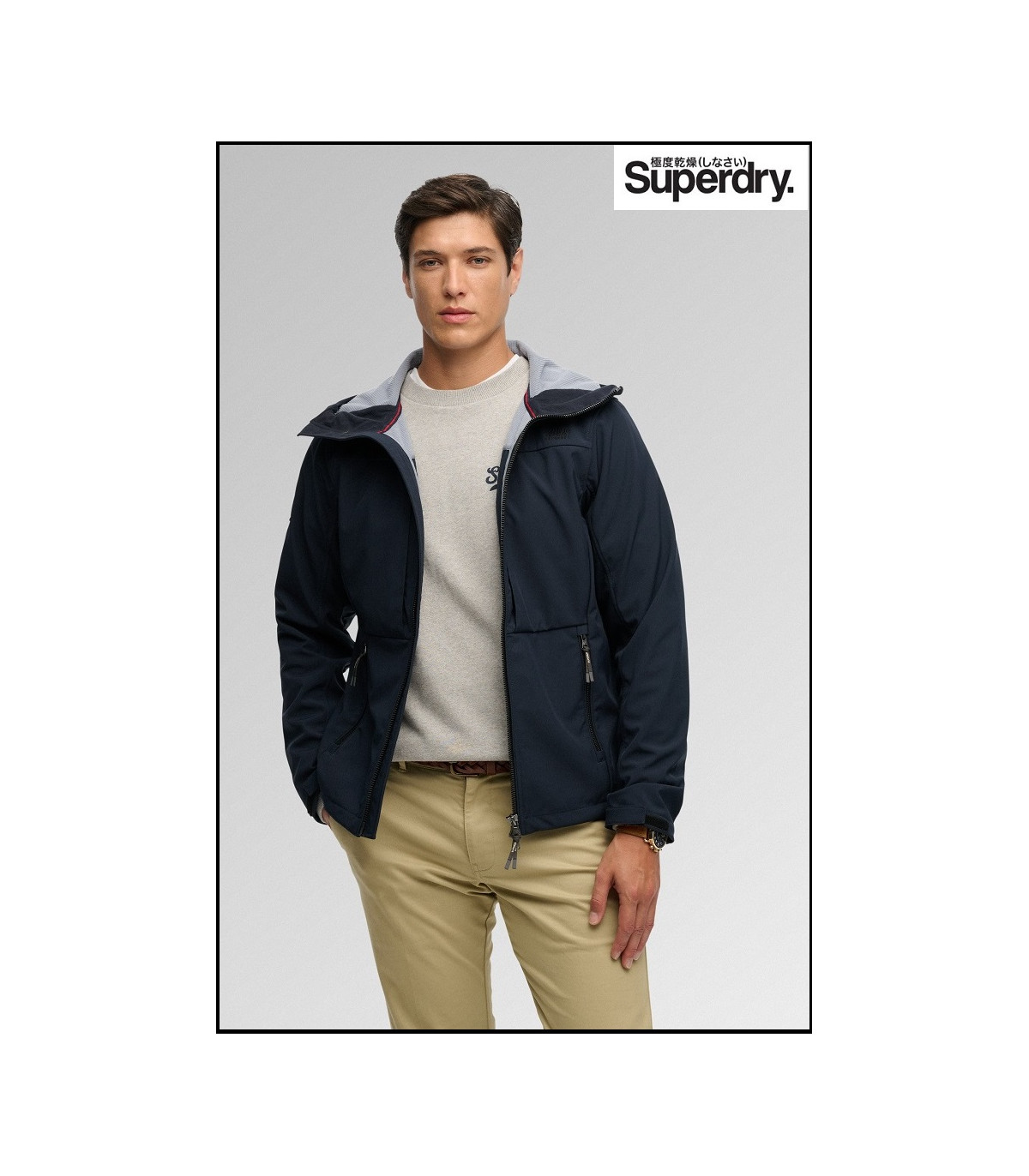 CHAQUETA AZUL TREKKER SOFTSHELL SUPERDRY
